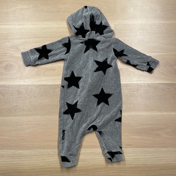 Velvet Hooded Zip Stars Romper. Size 6-12. - Picture 3 of 5